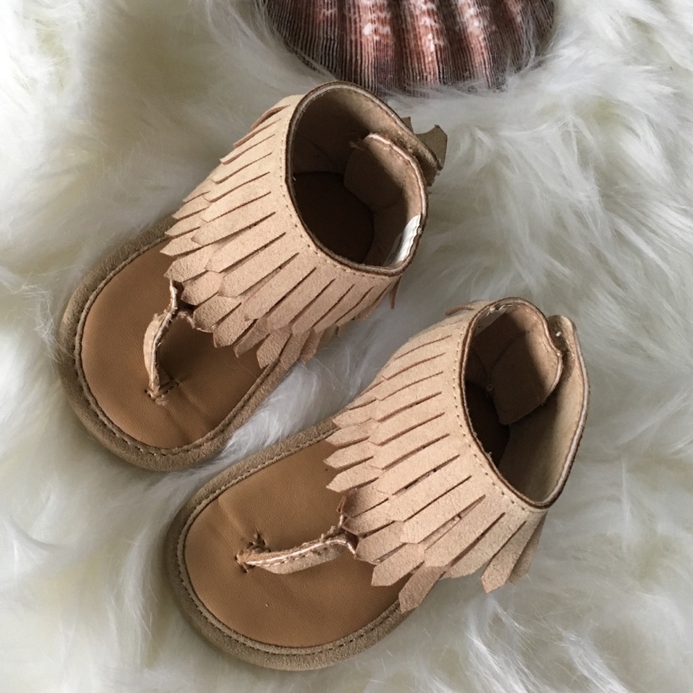 Trimfoot Co | Baby Moccasin Fringe Sandals | Sz 2 - Picture 1 of 6